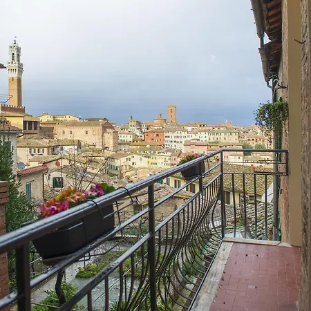Il Campanone Di 锡耶纳